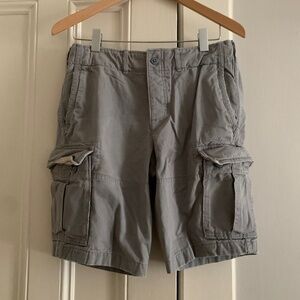 Men's Abercrombie & Fitch Gray Cargo shorts Size 29 9.5" inseam